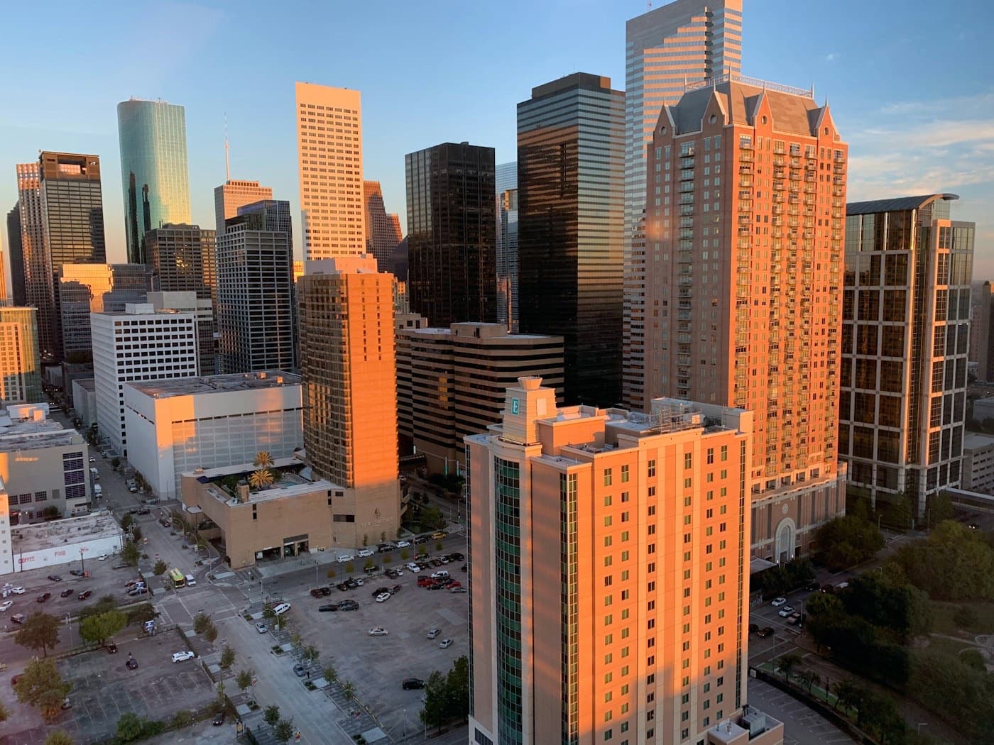 Houston Ties Chicago for the 2nd-Most Fortune 500 HQs in 2026: What Relocating Companies Need on Video
